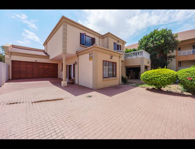 4 BEDROOM CLUSTER TO LET IN BROADACRES